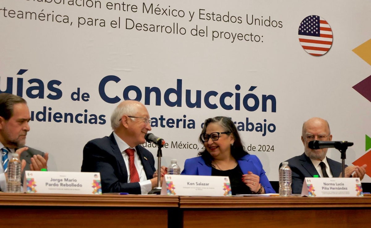 VIDEO: Ken Salazar pide aplauso para ministros; “son parte de una las instituciones más importantes para la democracia de México”