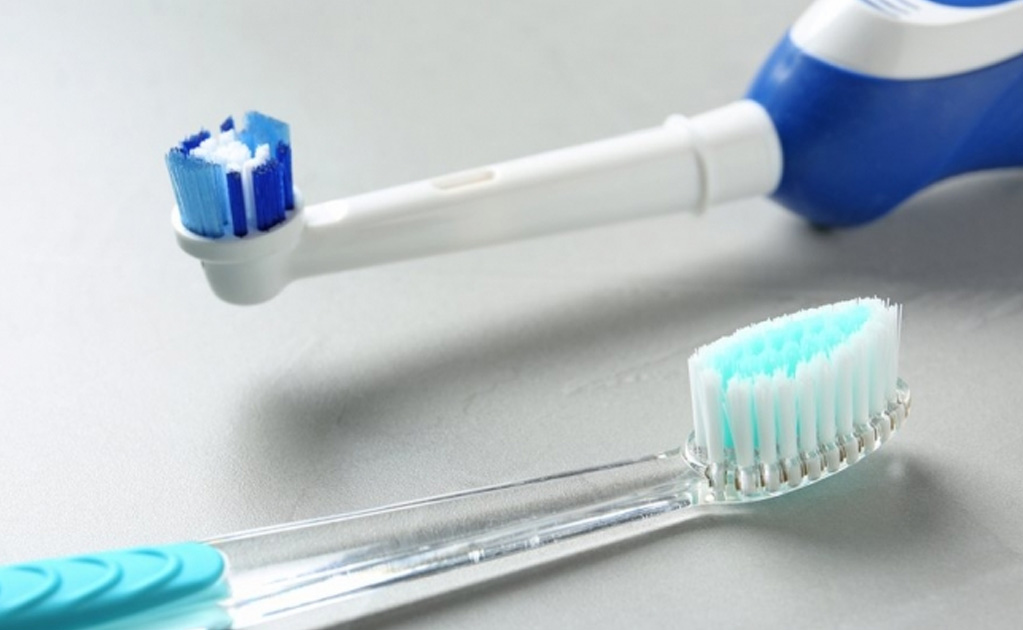 Eléctrico o manual: ¿qué cepillo dental es mejor para nuestros dientes y encías?