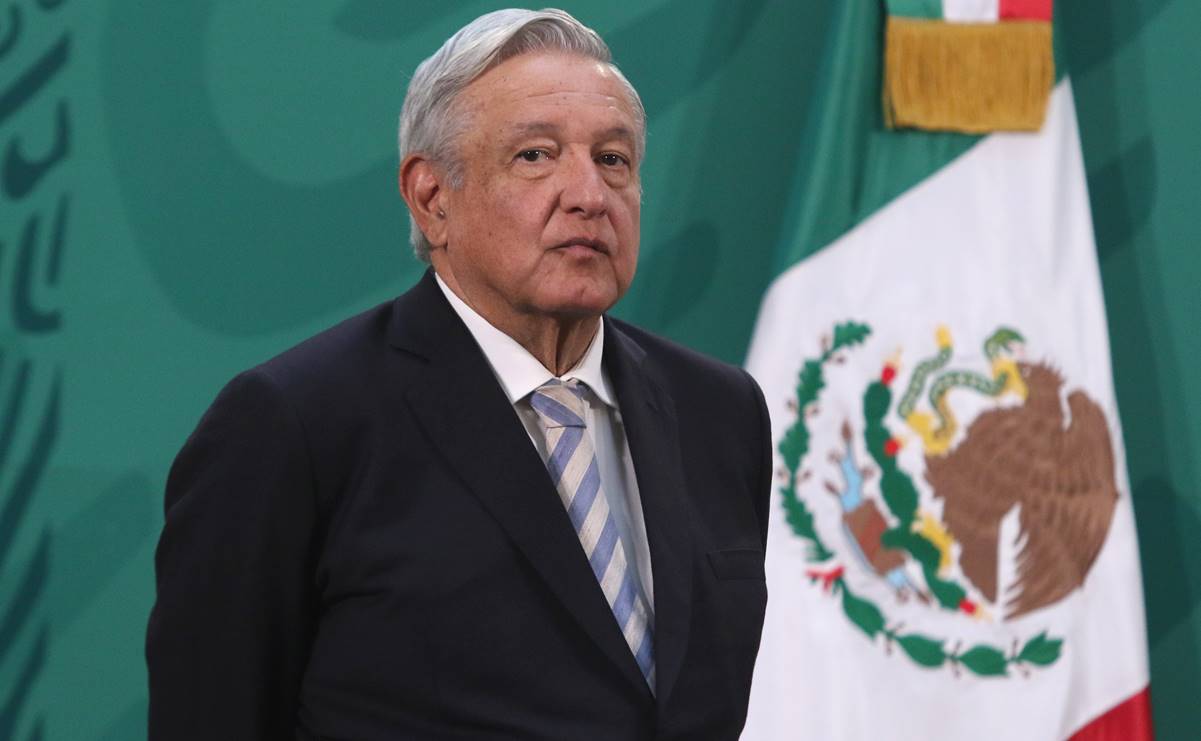 Proyectos de AMLO demuestran que vive "enamorado de las malas ideas": Financial Times