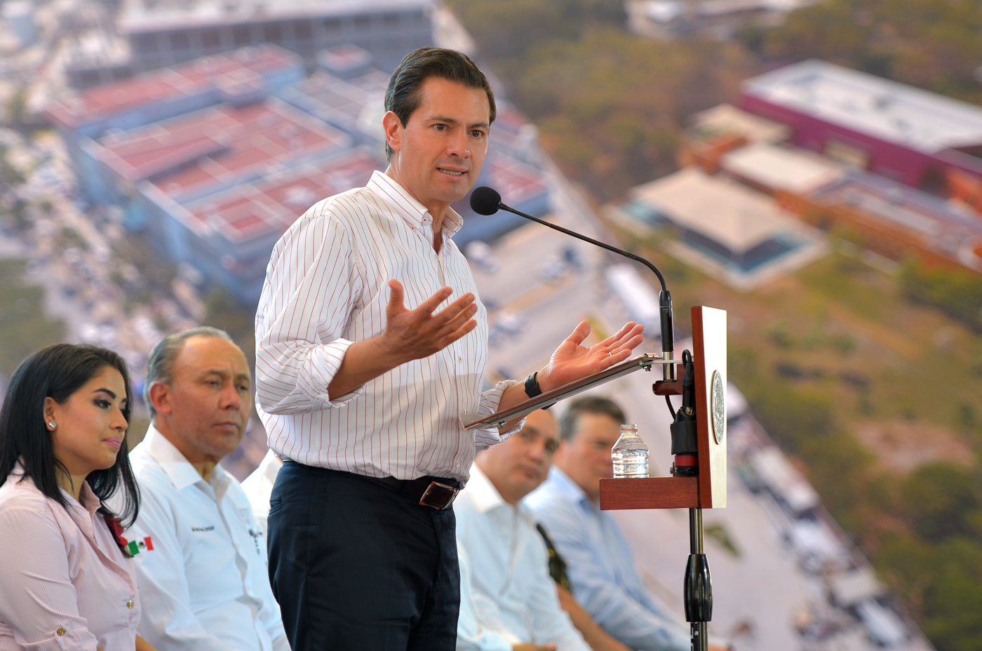 Llama Peña Nieto a acelerar el paso en último año de gobierno