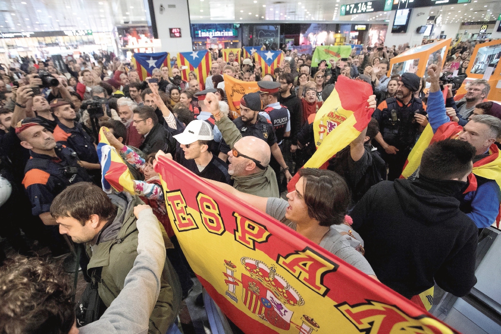 Puigdemont no declarará en España, dice su abogado