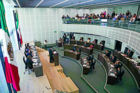 Designan diputados de comisiones