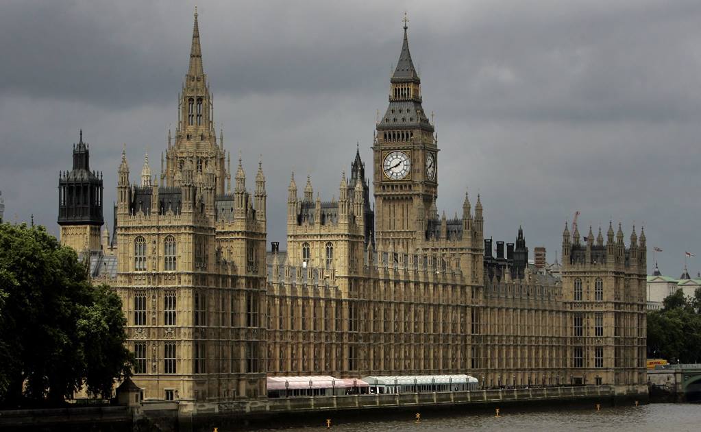 Parlamento británico se disuelve oficialmente antes de las elecciones