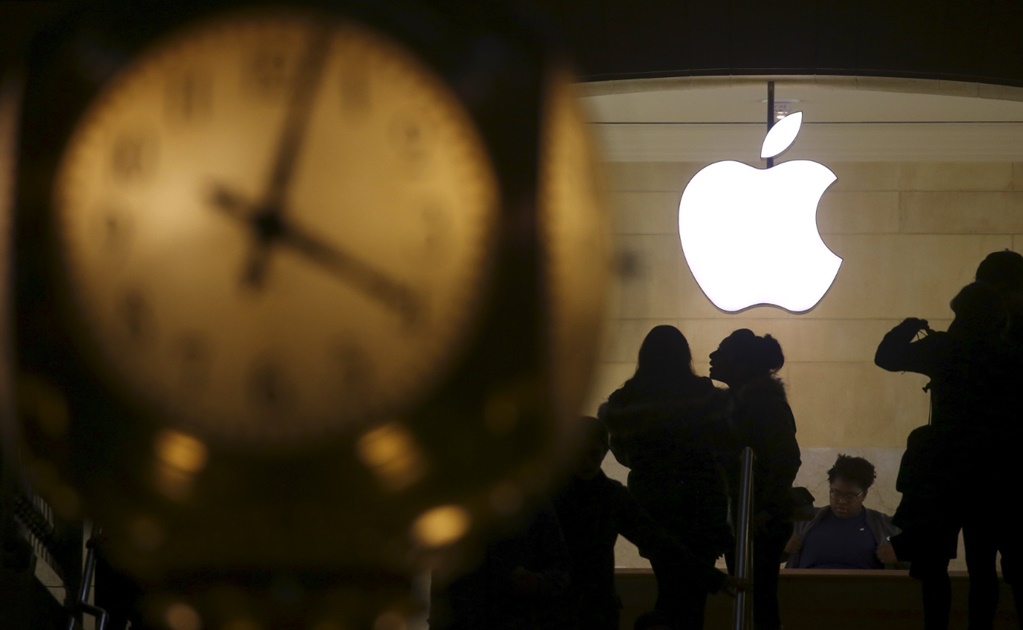 Víctimas de San Bernardino piden a Apple desbloquear iPhone