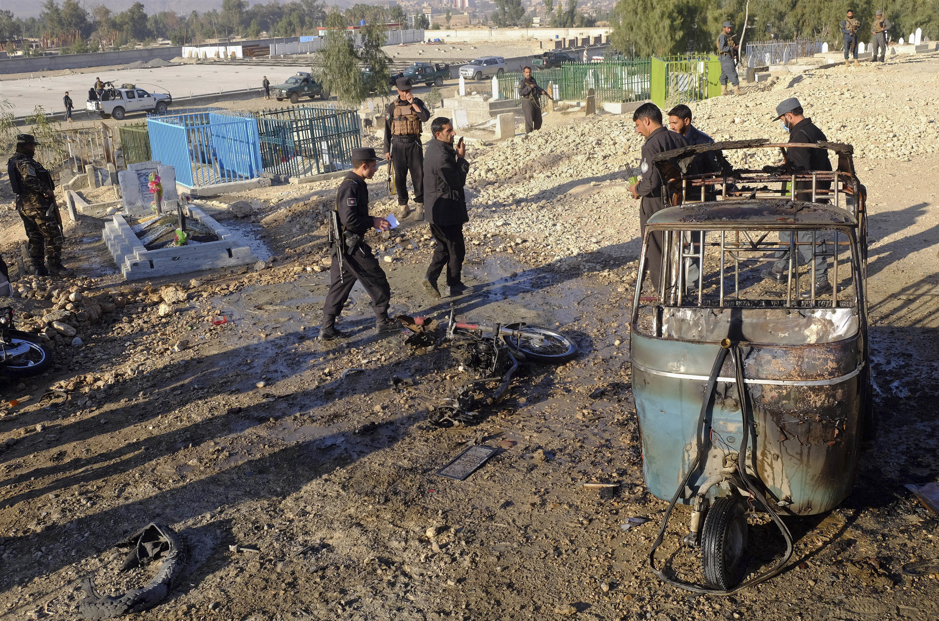 Suman 11 muertos y 25 heridos por atentado suicida en Kabul