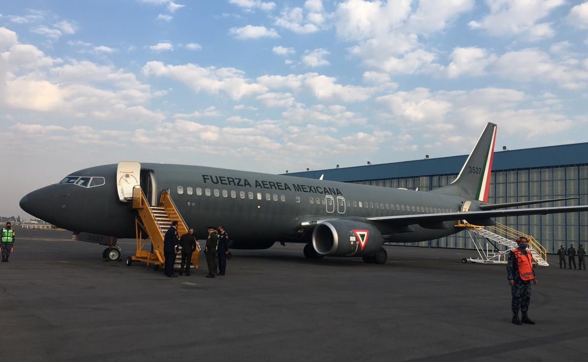 AMLO viaja en Boeing 737-800 para inaugurar la pista militar del Aeropuerto “Felipe Ángeles”