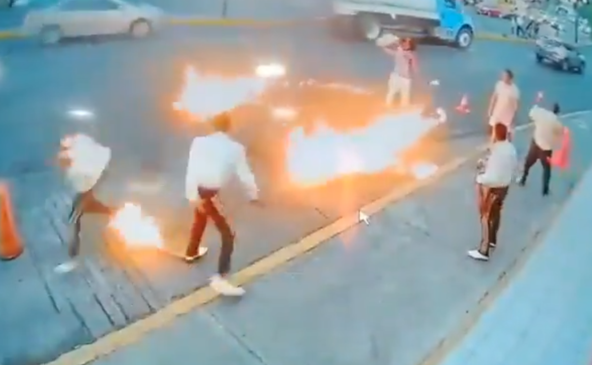 Tragafuegos incendia a mariachis tras pelea callejera en Morelia. VIRAL