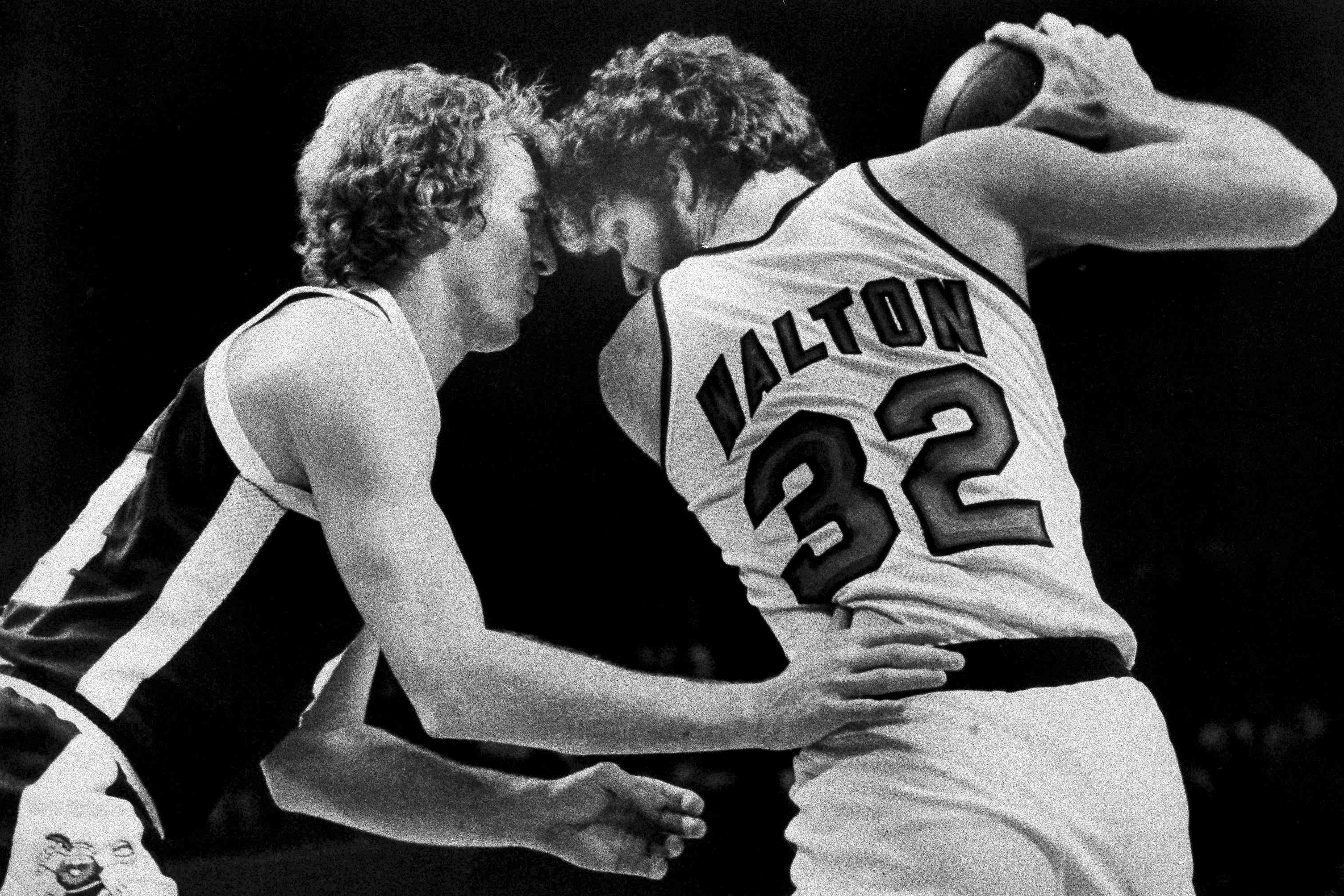 Muere Bill Walton, icónico pívot de la NBA y campeón con Blazers y Celtics