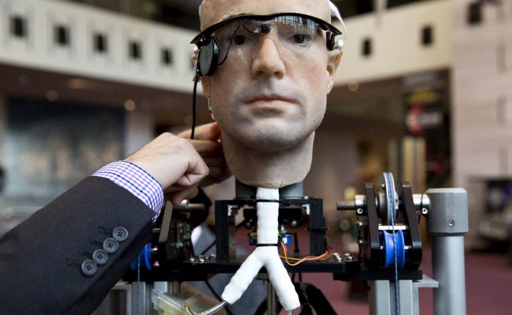 Robots dejarán sin empleo a 5.1 millones de personas para 2020
