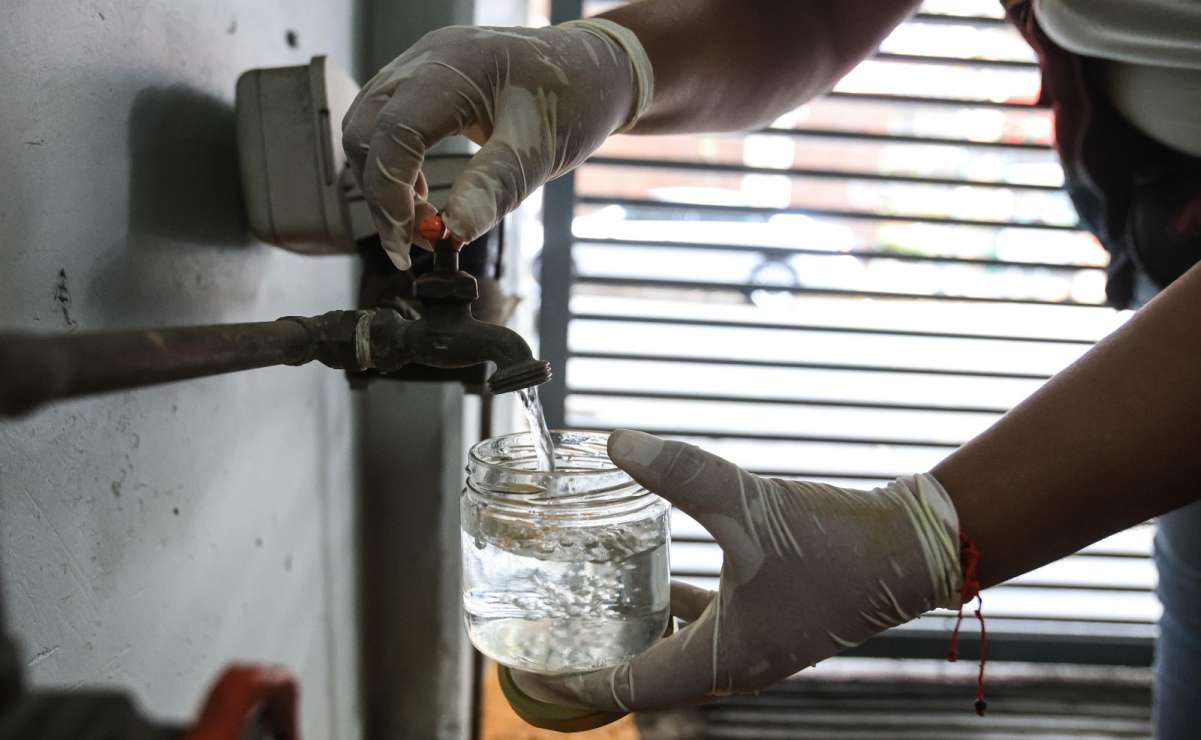 Afectados por agua contaminada en Benito Juárez se reúnen con titular de la Comisión de Derechos Humanos local