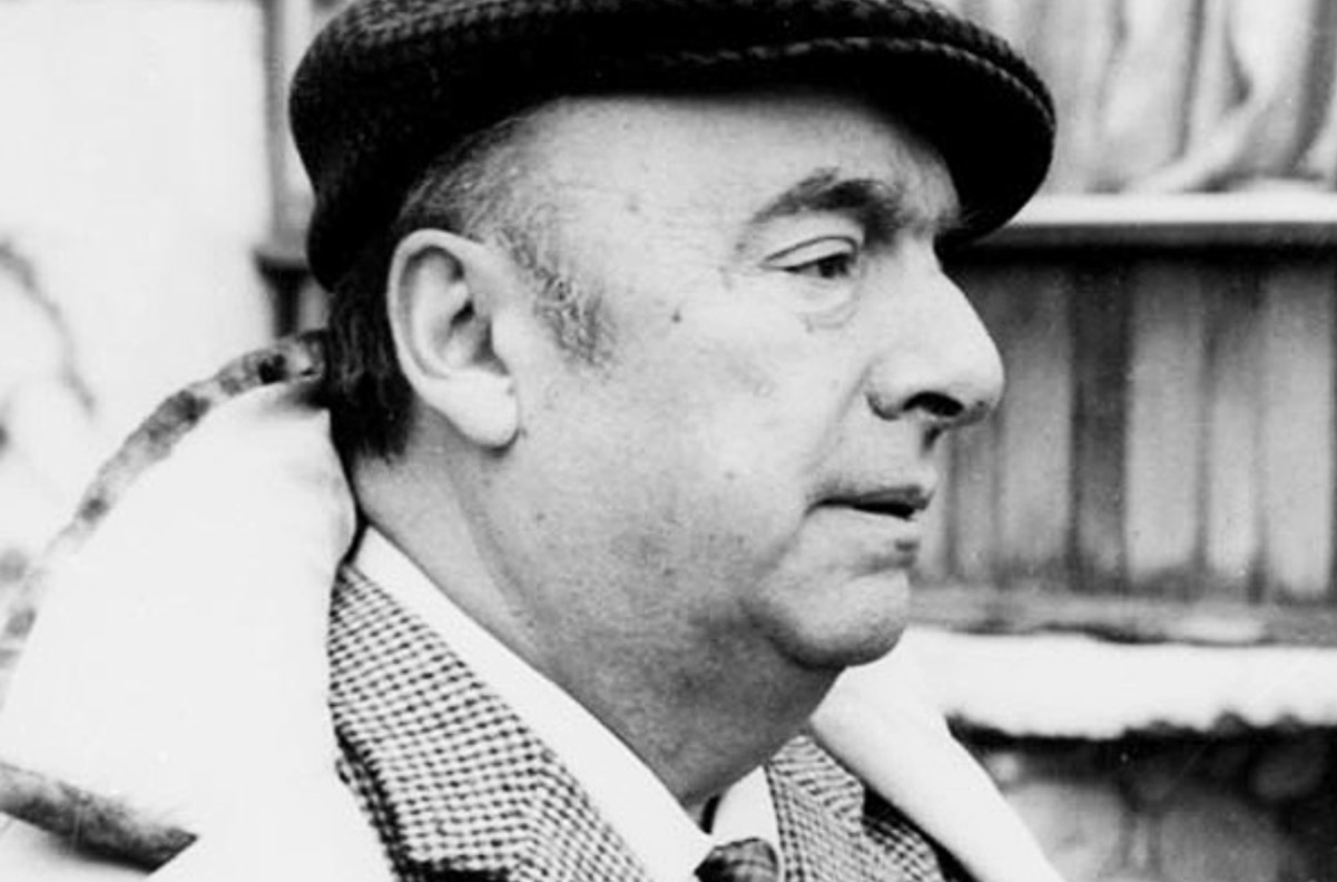 "Neruda fue asesinado", dice sobrino del poeta ante informe pericial 
