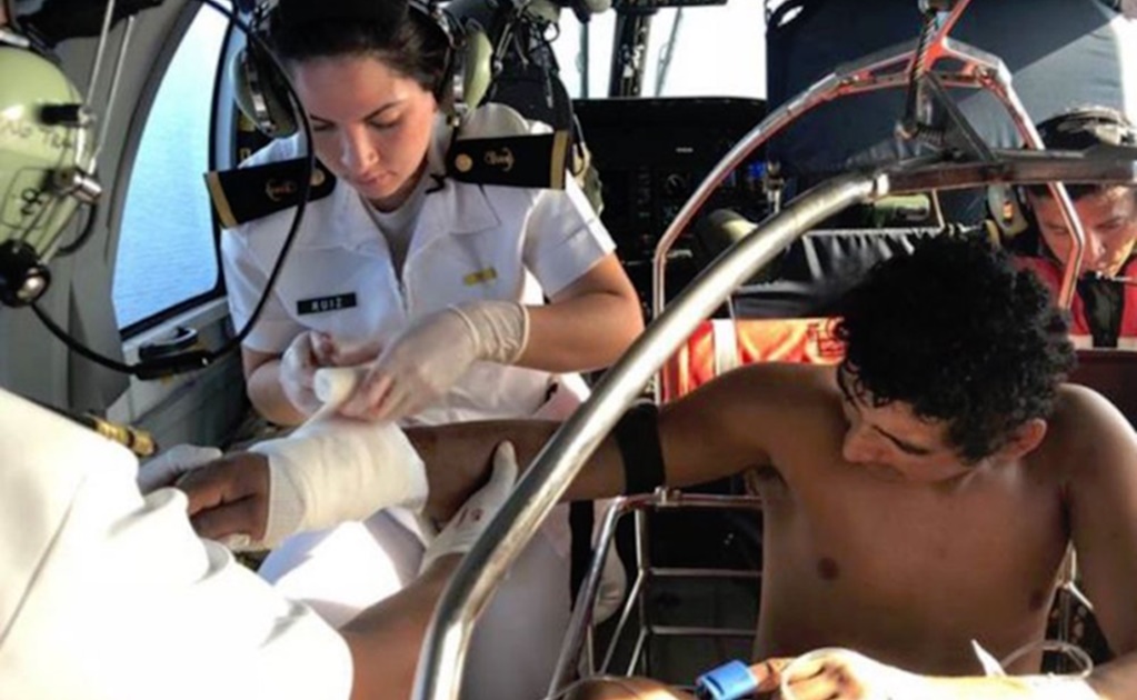 Marina rescata a pescador herido en alta mar en Yucatán