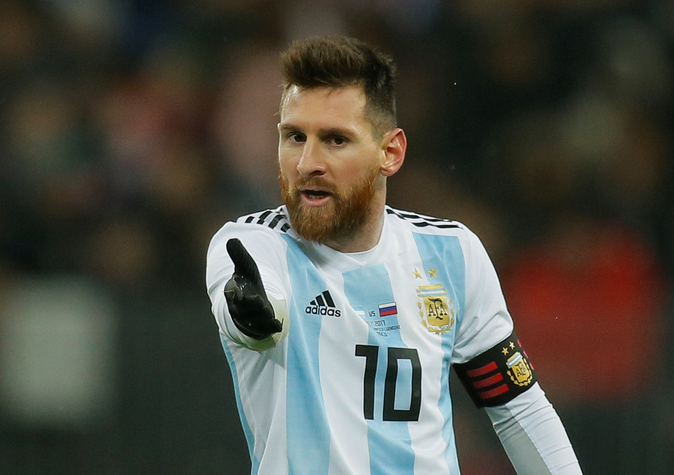 Messi abandona la concentración Argentina