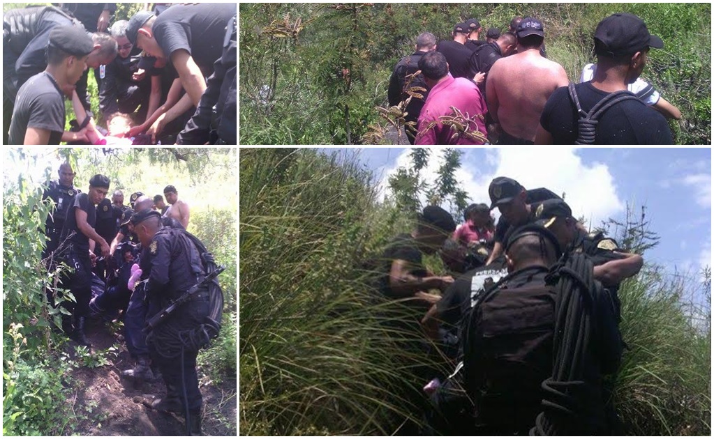 Rescatan a seis personas de cerro en Iztapalapa