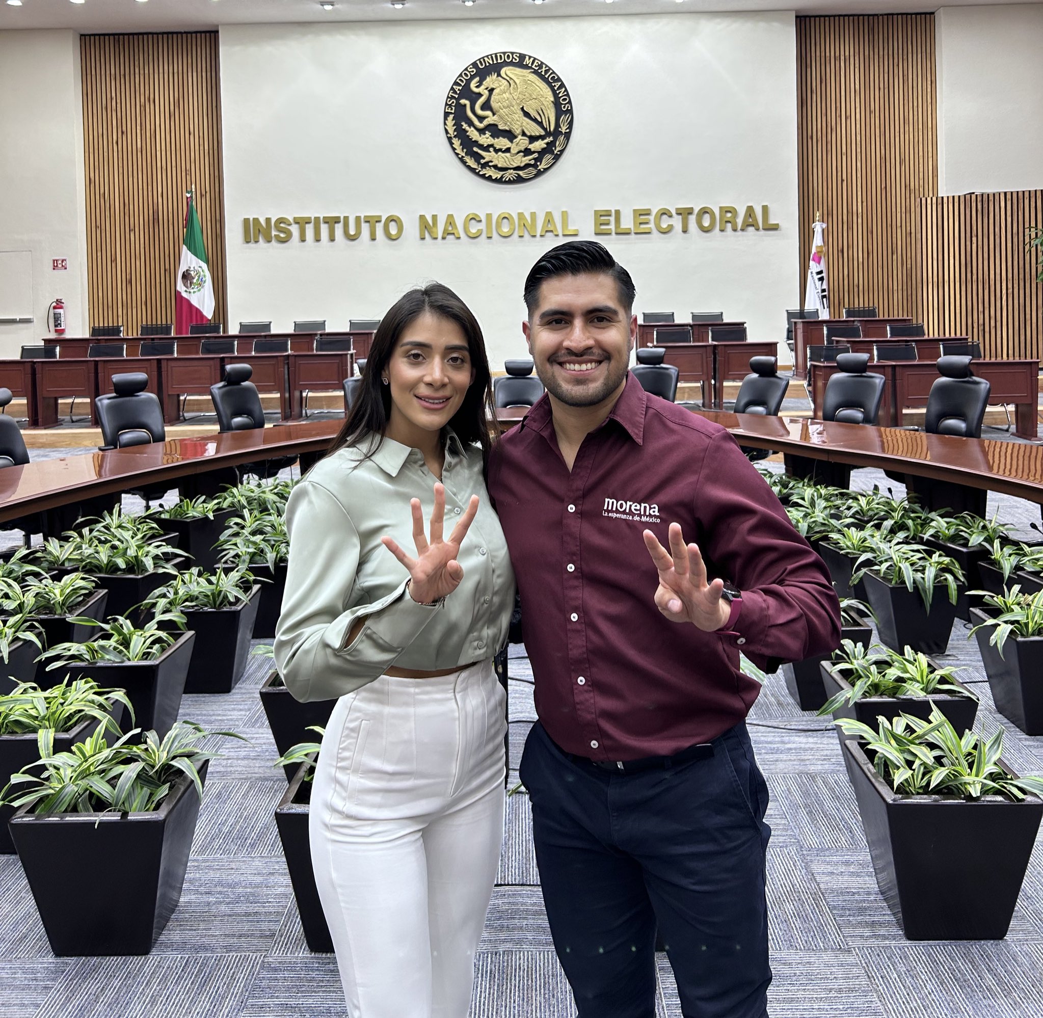 Consejeros rechazan entrevista de youtuber pro 4T en consejo general del  INE | El Universal