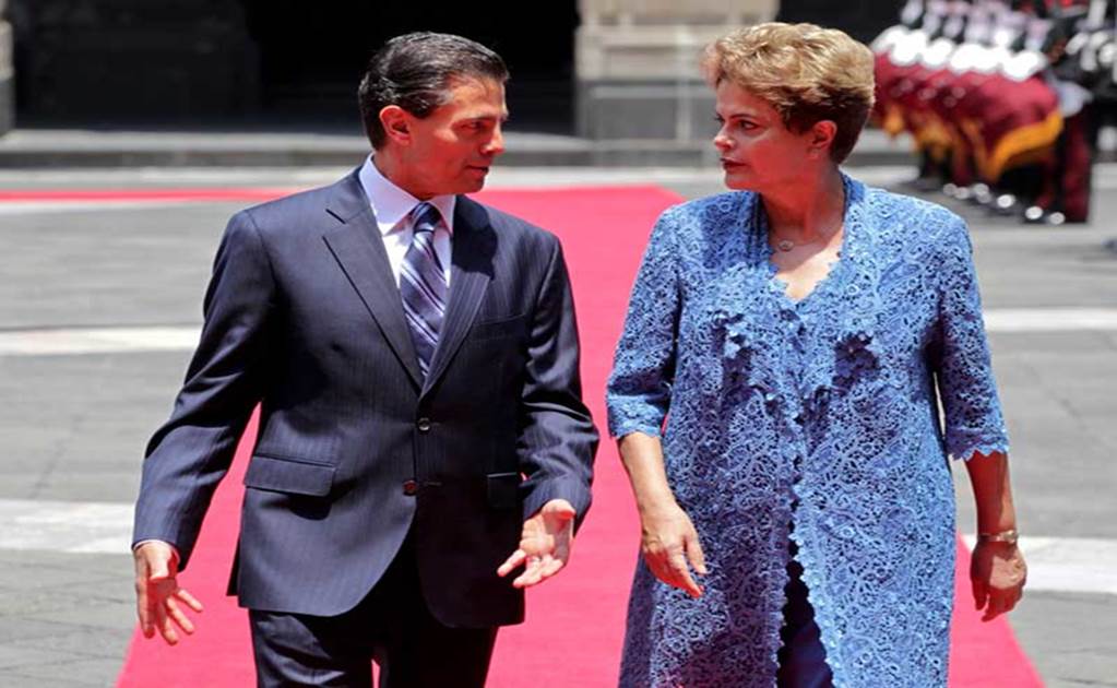 EPN receives President Dilma Rousseff at National Palace