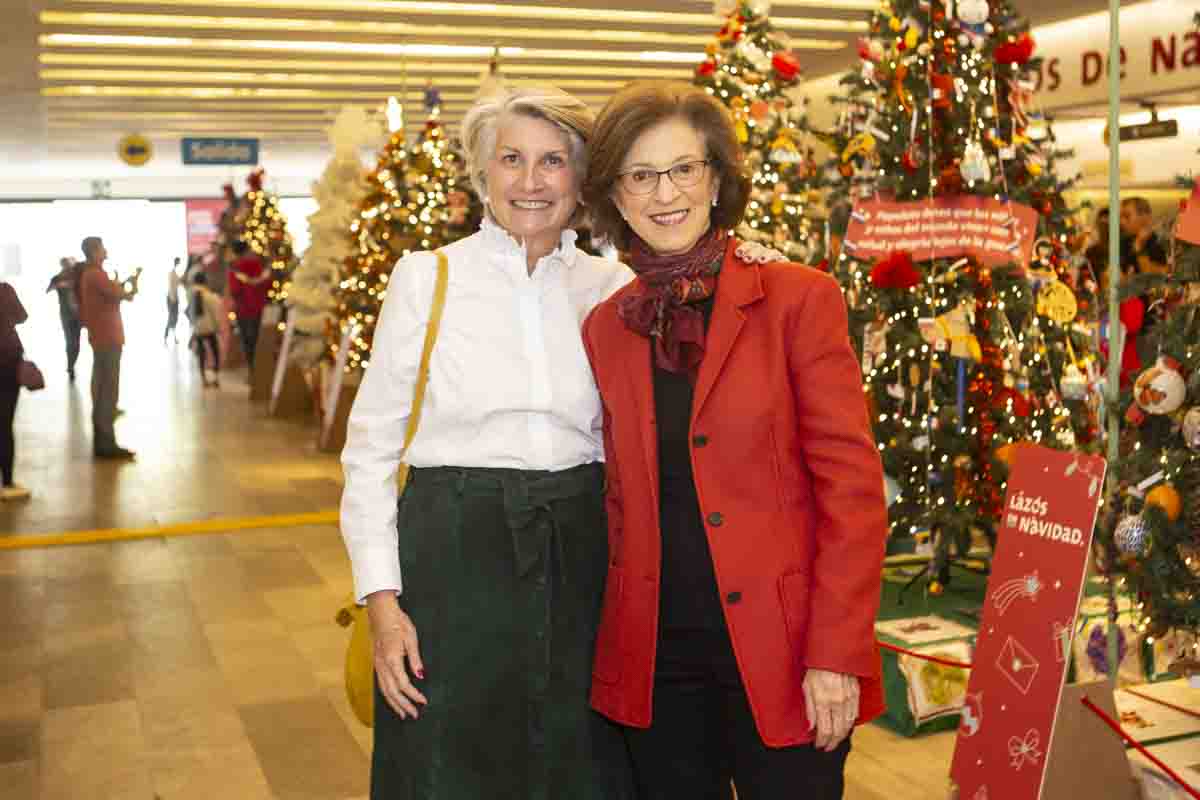 Dolores Béistegui presenta 'Lazos de Navidad' en El Papalote