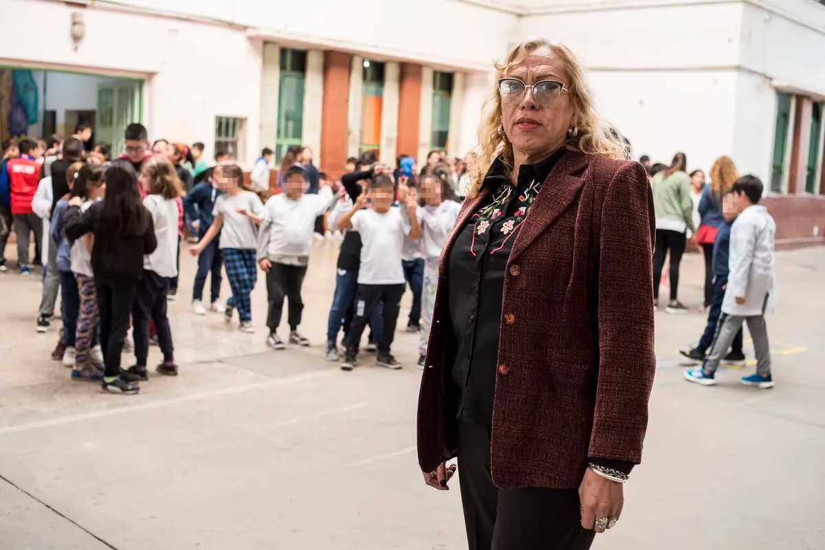 Profesora se convierte en la primera directora trans en Santa Fe, Argentina