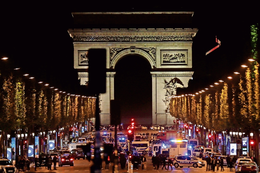 Francia, en alerta por tiroteo a 3 días de elecciones    