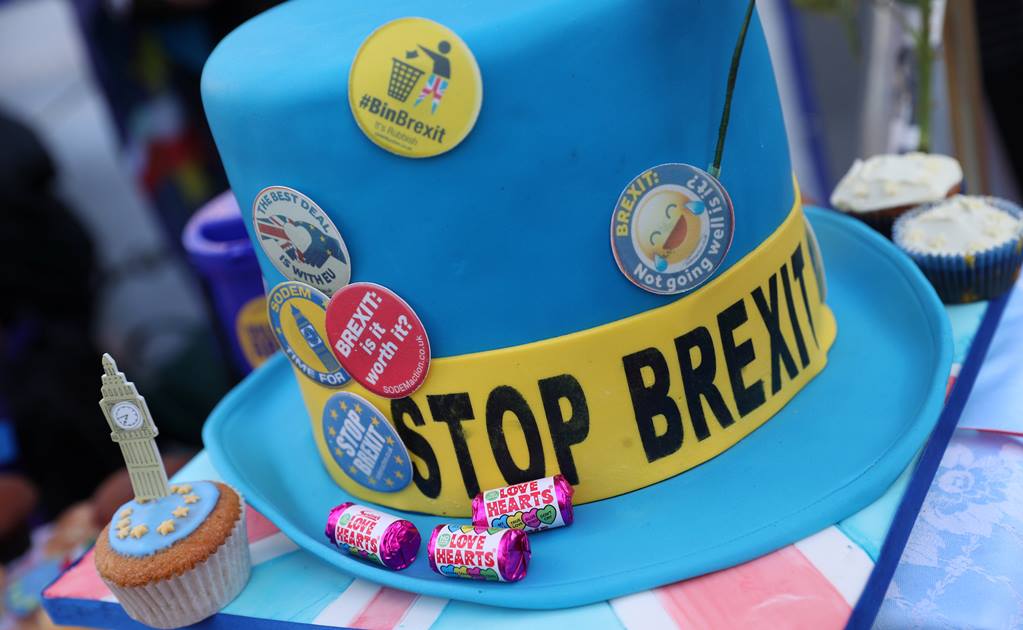 Parlamento británico rechaza moción para respaldar plan del "brexit" de May
