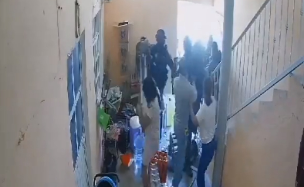 Cesan a 6 policías de Celaya por golpiza a Director de la Policía de Villagrán