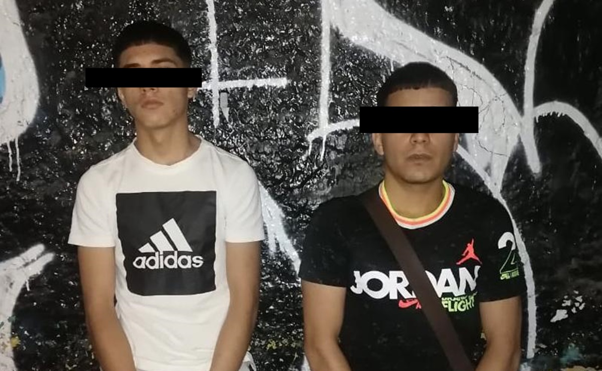 Detienen en Tláhuac a dos hijos de "El Ojos" con un arma y droga