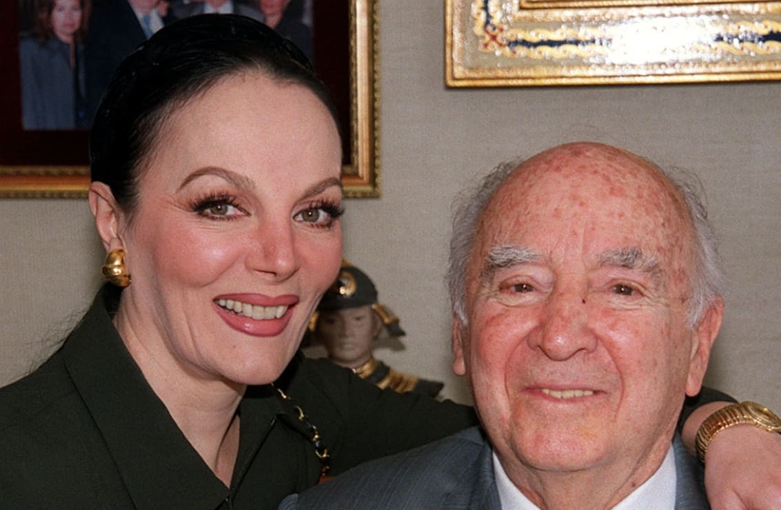 Conoce a los dos hijos de Sasha Montenegro y José López Portillo