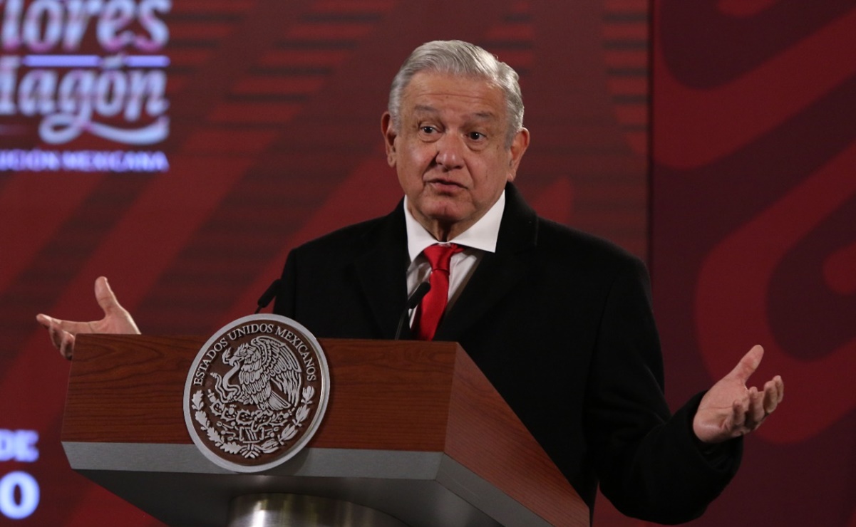 AMLO defiende a Javier May; "ya quisiera tener 100 hombres así en mi gobierno", dice