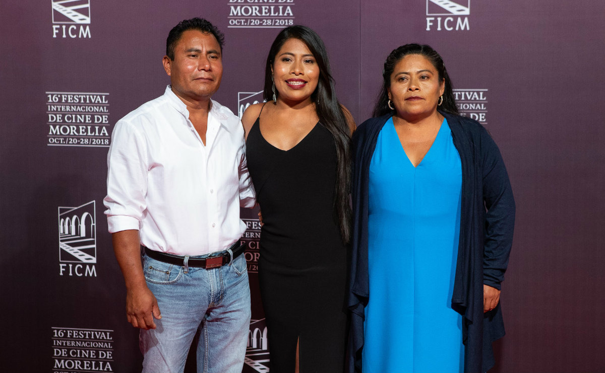 ¿Quiénes son los padres y hermanos de Yalitza Aparicio?