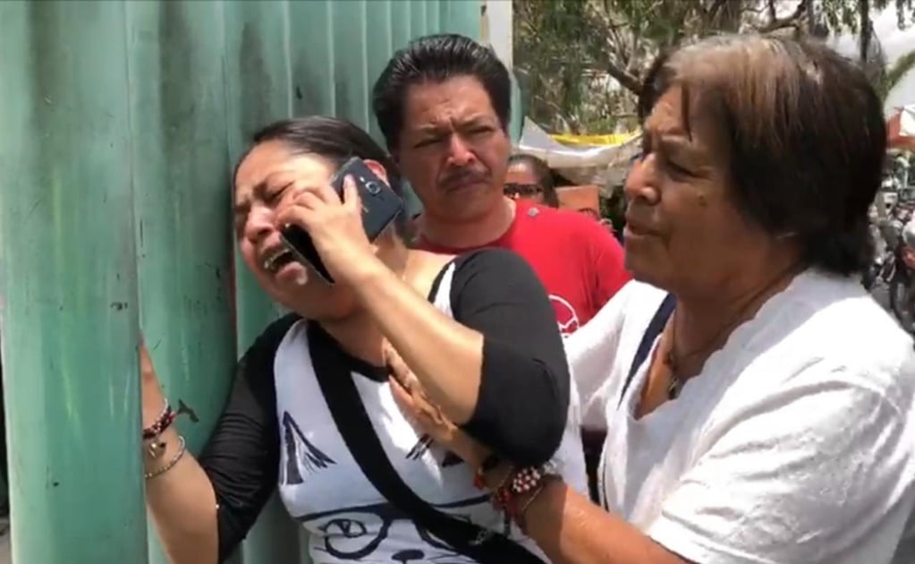 Muere niño herido durante balacera frente a primaria de Neza