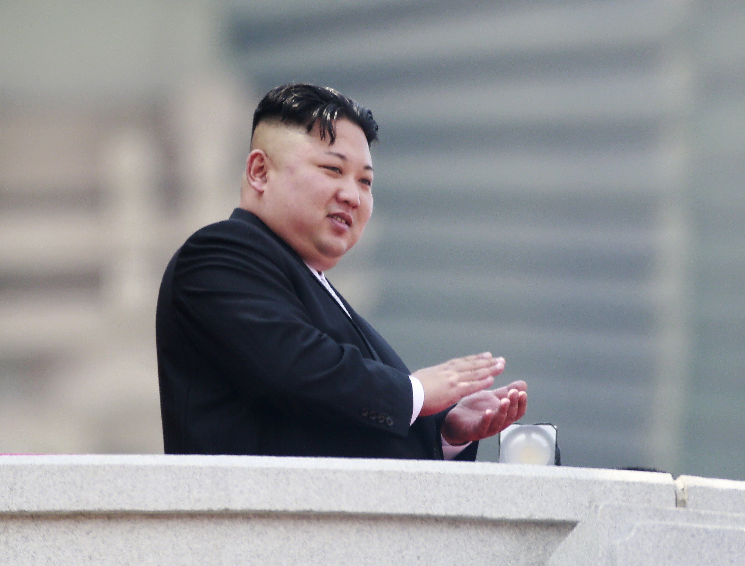 Misil fue un "regalo" para los "bastardos estadounidenses": Kim Jong-un