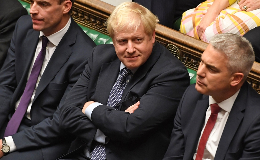 Boris Johnson "engañó" a parlamento británico sobre "partygate", determina investigación