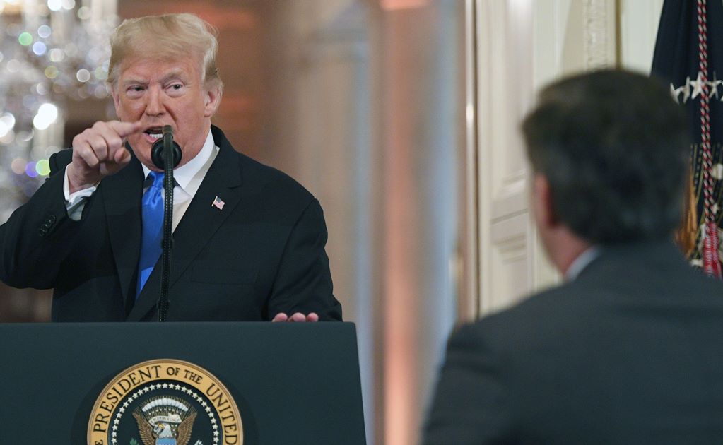 "Eres una persona terrible", dice Trump a reportero durante conferencia