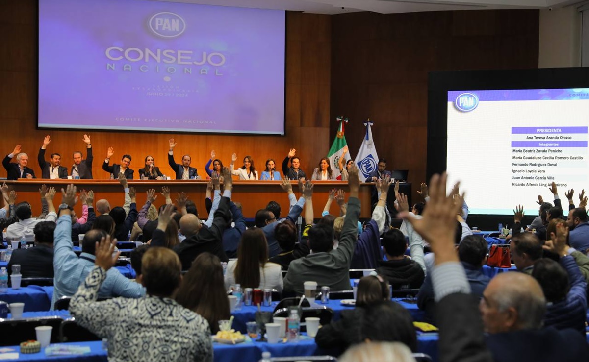 Mujeres panistas quieren presidenta del blanquiazul