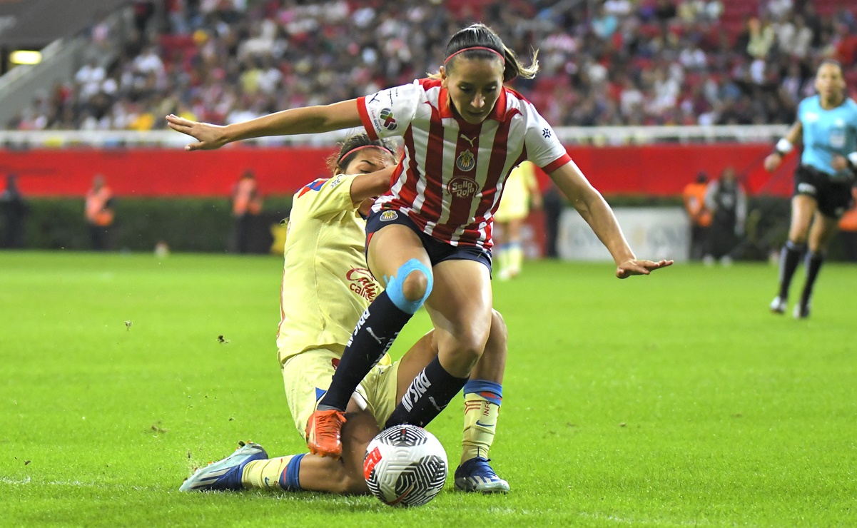 Chivas rescata dramático empate con América durante las semifinales del Apertura 2023 