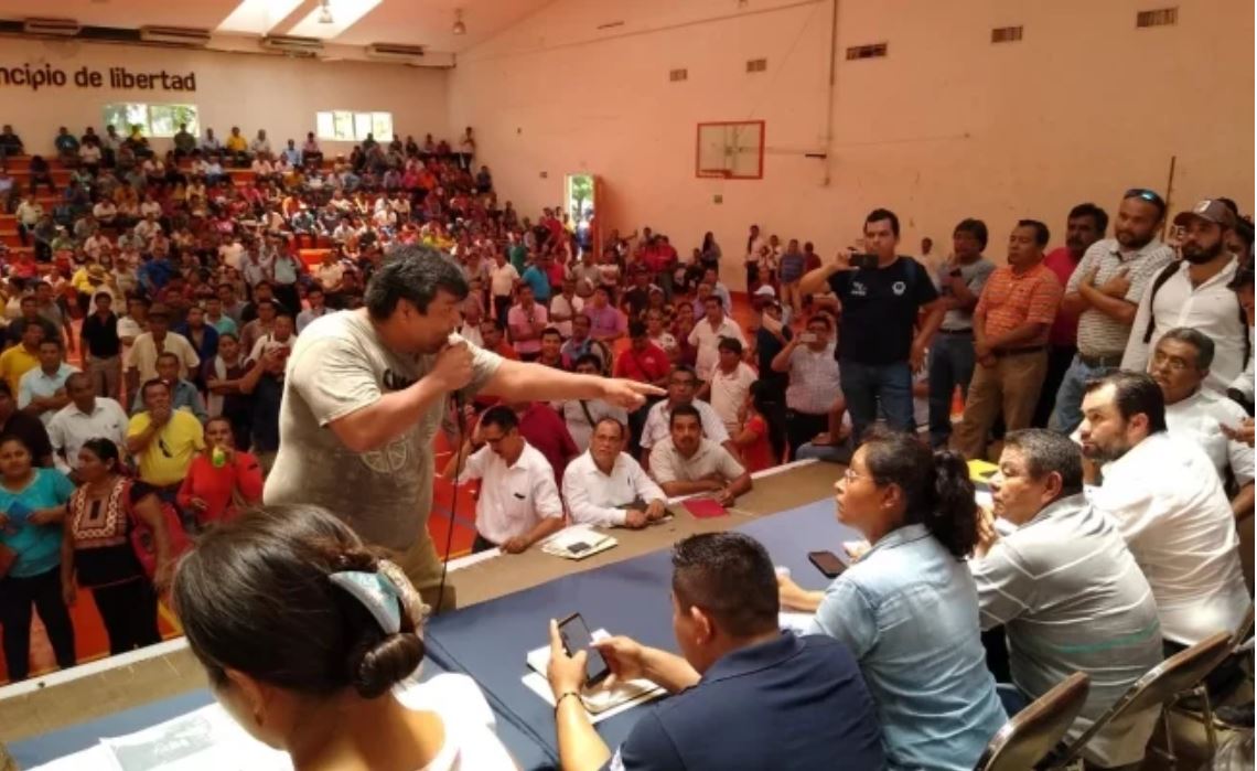 Reclaman abandono de escuelas dañadas por sismos en Oaxaca