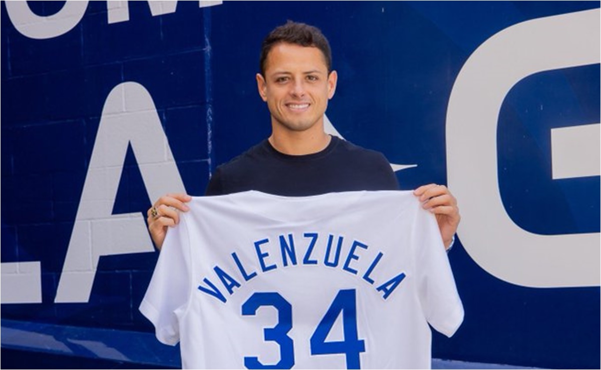 Chicharito Hernández rinde homenaje a Fernando Valenzuela