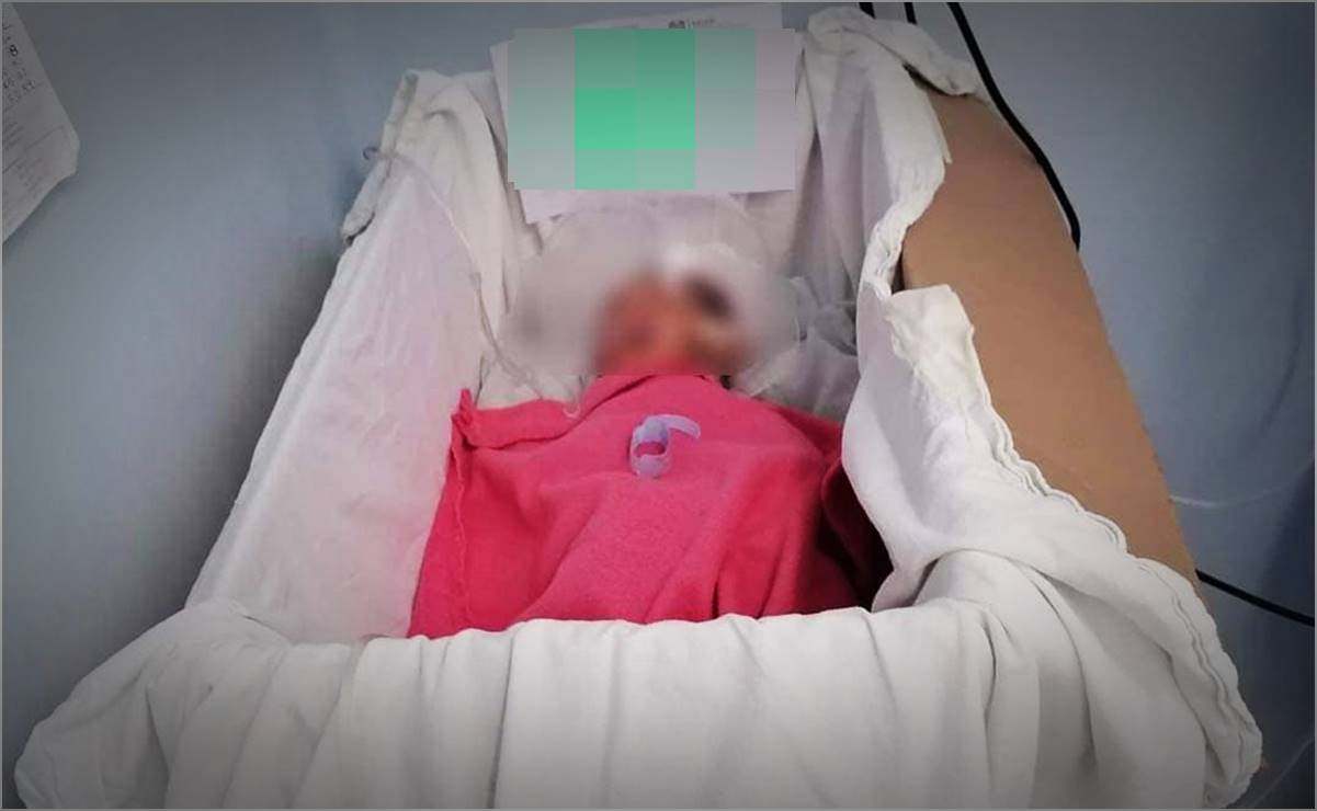 Colocan a bebé dentro de caja de cartón en Hospital Civil de Oaxaca; despiden a servidor público 