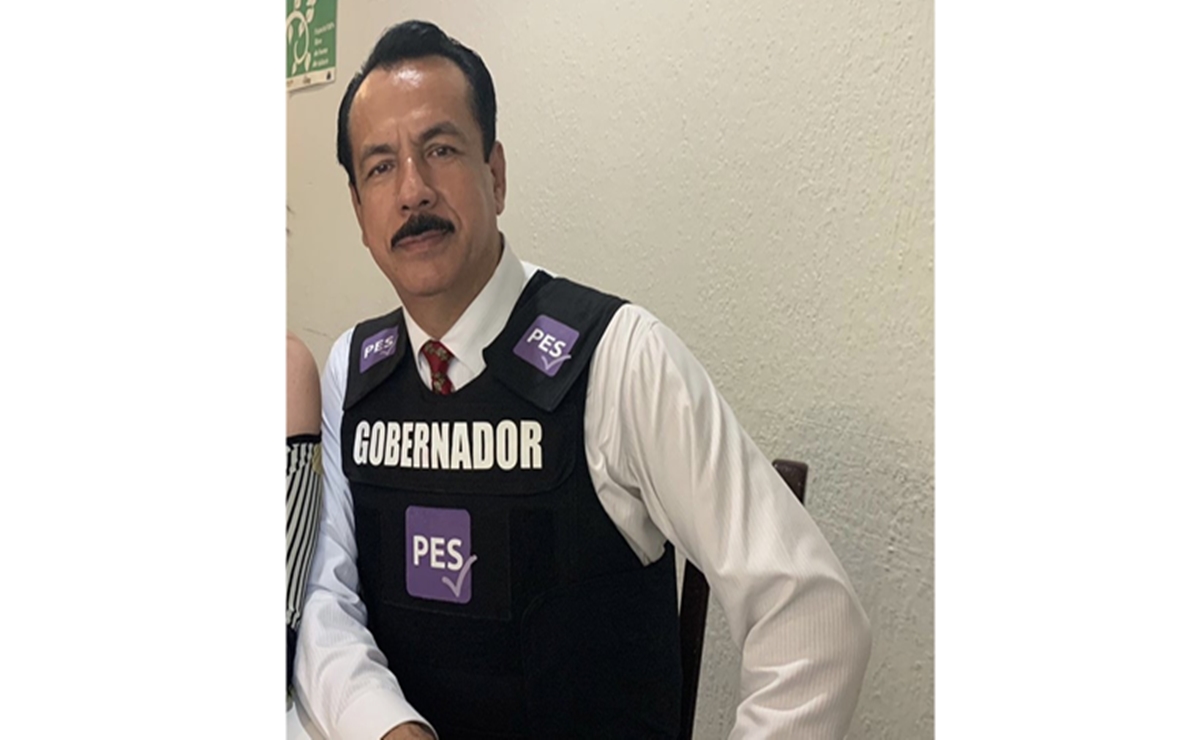 Candidato a gobernador de Sinaloa usa chaleco blindado para hacer campaña 