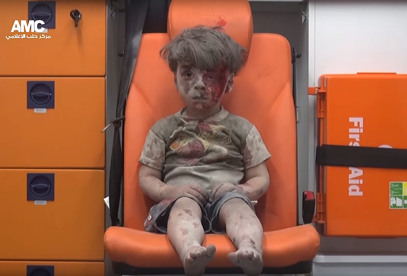 Reportan muerte de hermano de Omran, el niño sirio que conmovió al mundo
