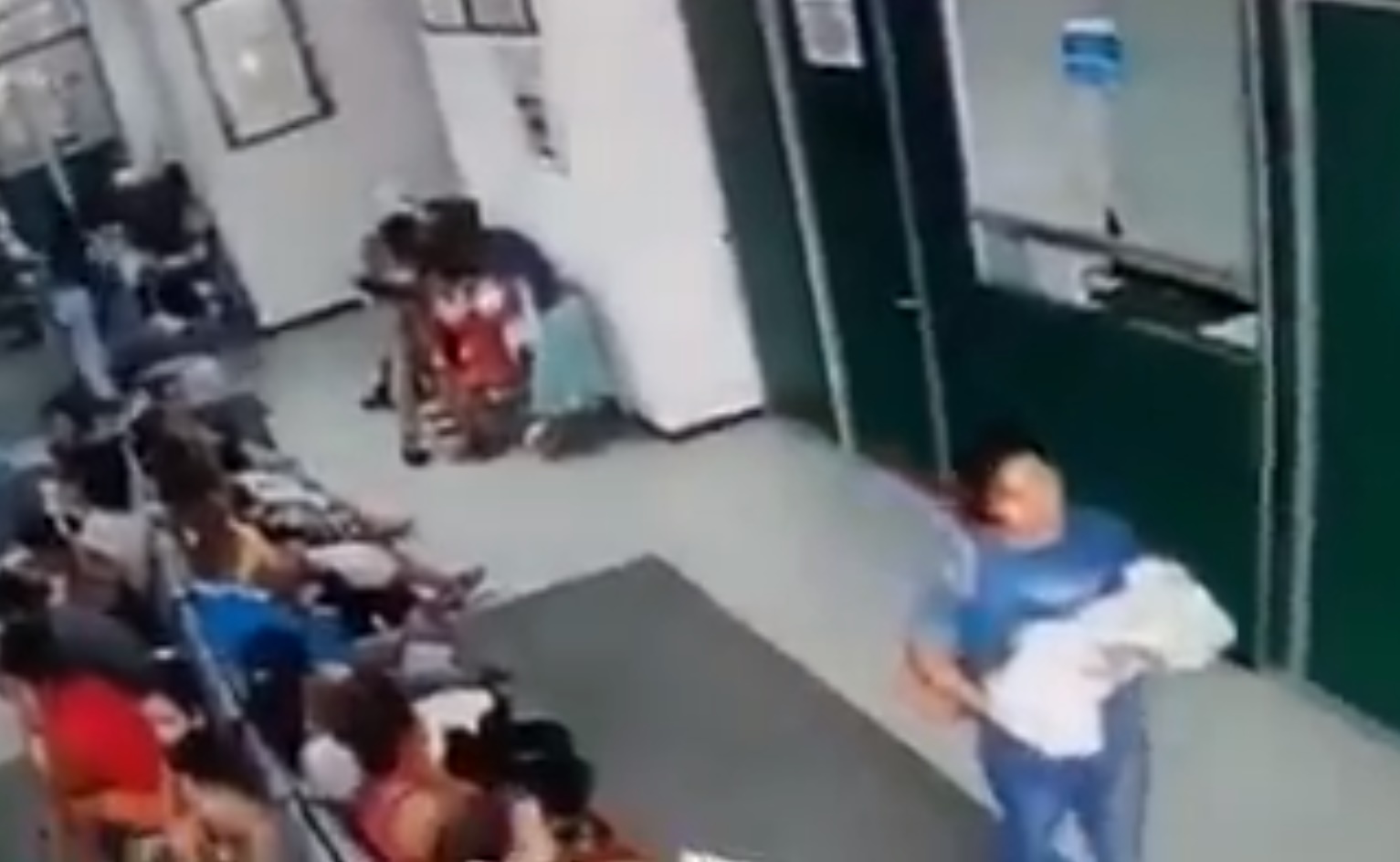 Video. Captan rapto de recién nacida en hospital de Acapulco, Guerrero