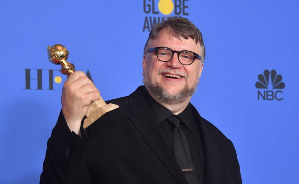 Guillermo del Toro dedica su Globo de Oro a la imaginación mexicana