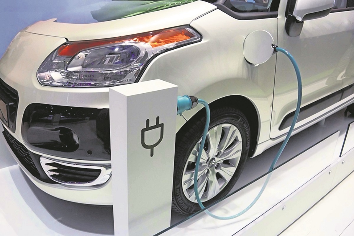 Empresas en Querétaro ya producen piezas para autos eléctricos