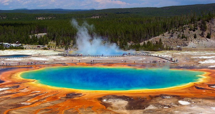 Vive y trabaja en el parque Yellowstone con este programa