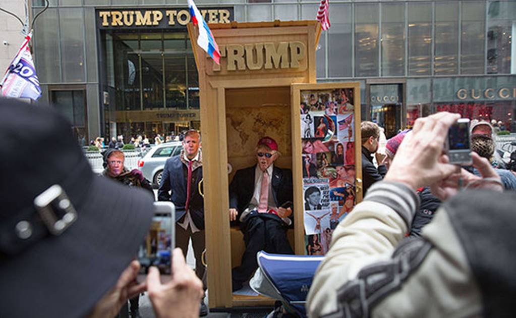 Eligen a Donald Trump como el "rey de los tontos" en Nueva York