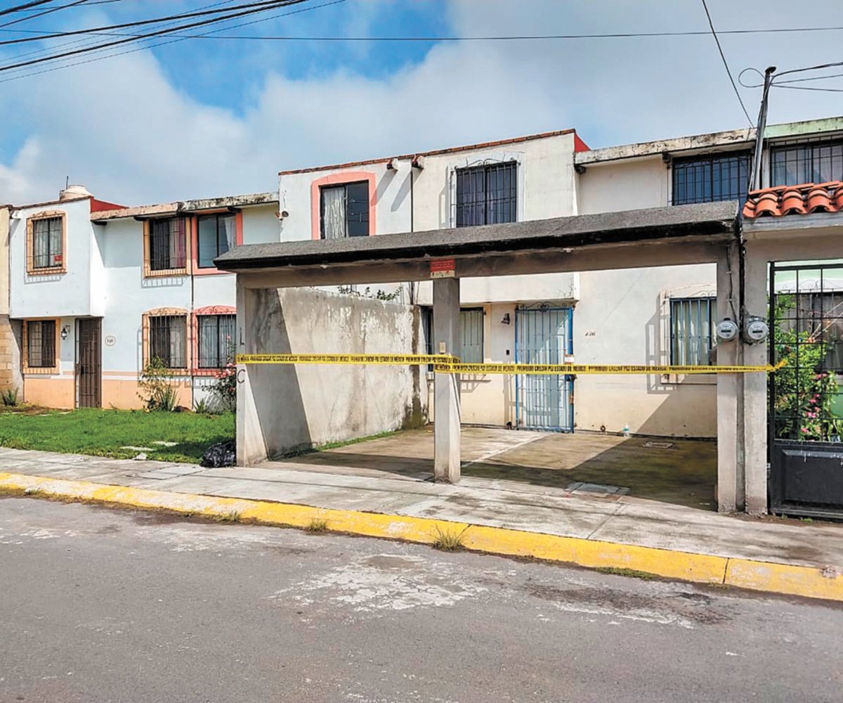 Encuentran cuerpos de tres mujeres en casa de Toluca