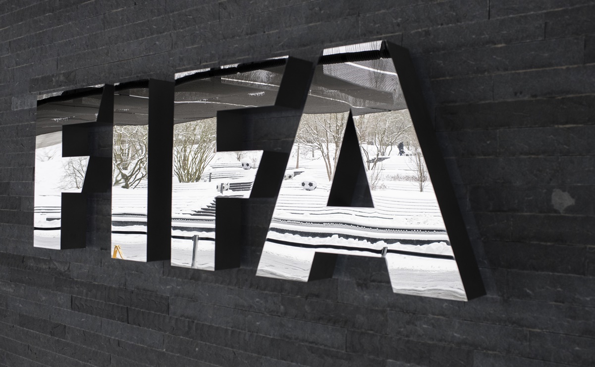 Inglaterra y España se rebelan contra FIFA