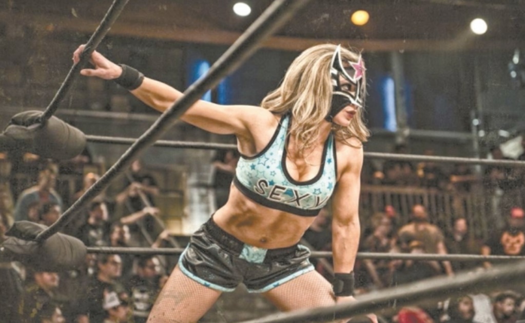 A knockout to domestic violence: the Mexican female wrestler fighting for respect