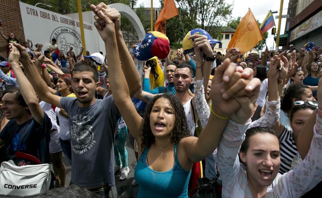 Con protestas diarias, oposición intentará destituir a Maduro 