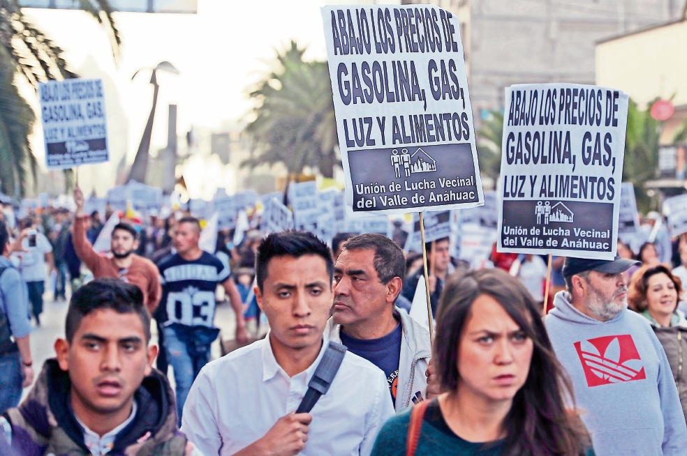 Se une el sector salud a protestas contra gasolinazo